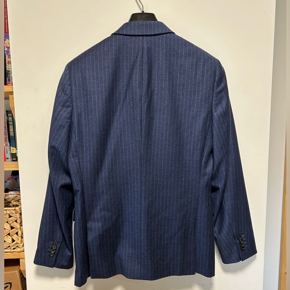 Men’s Banana Republic Navy Pinstriped Suit, 100% Wool, Pant:31x30, Jacket:38S/C - Picture 5 of 12
